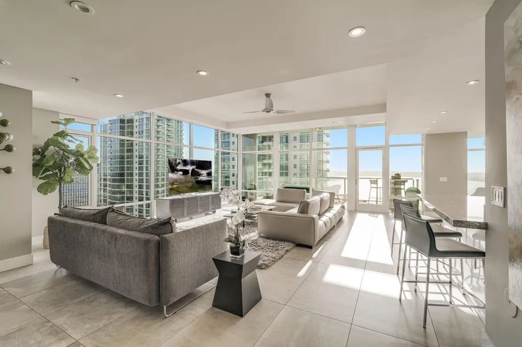 1262 Kettner Blvd 2402, San Diego, California 92101 home-pic-19